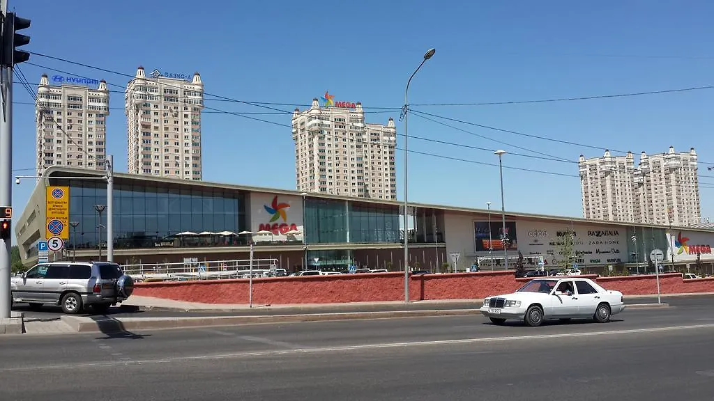 Apartment Kablukova 270 Mega Towers Αλμάτι 0*,